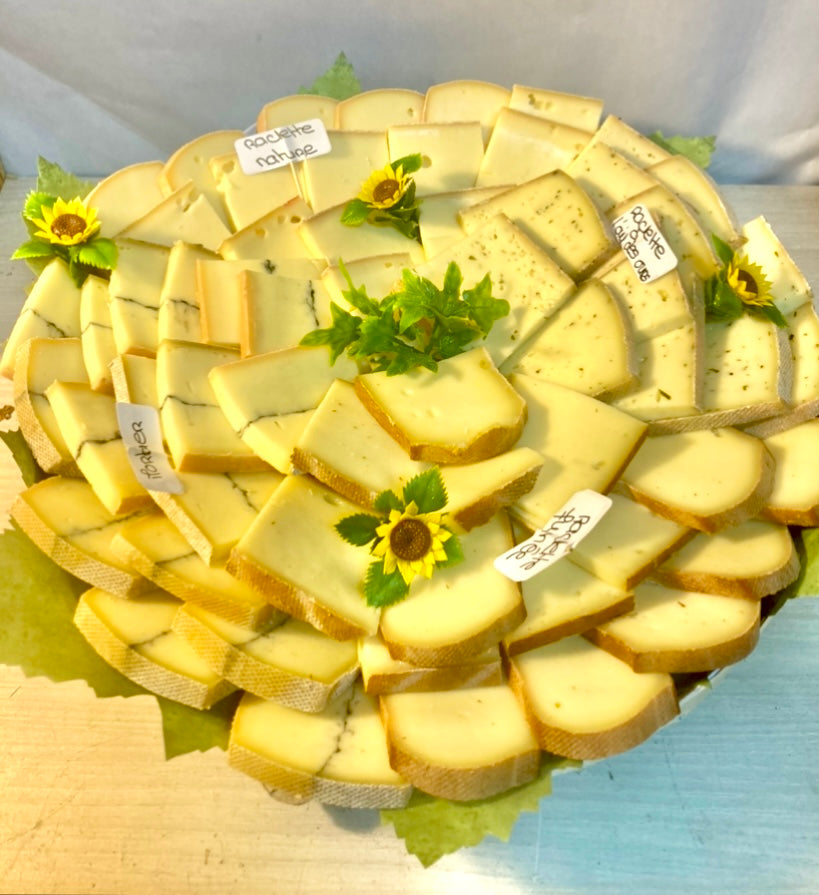 Plateau de plusieurs fromages
